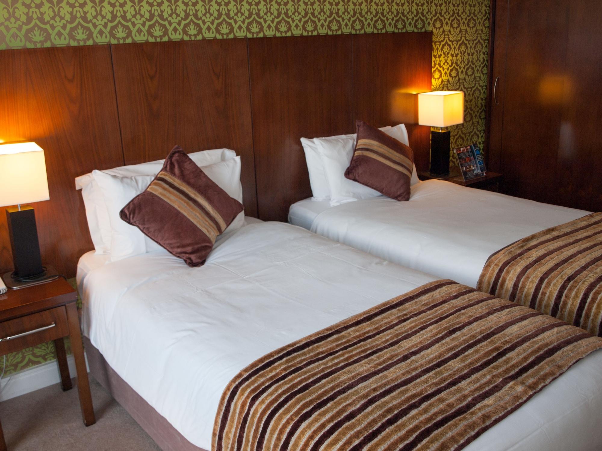George Limerick Hotel Екстериор снимка