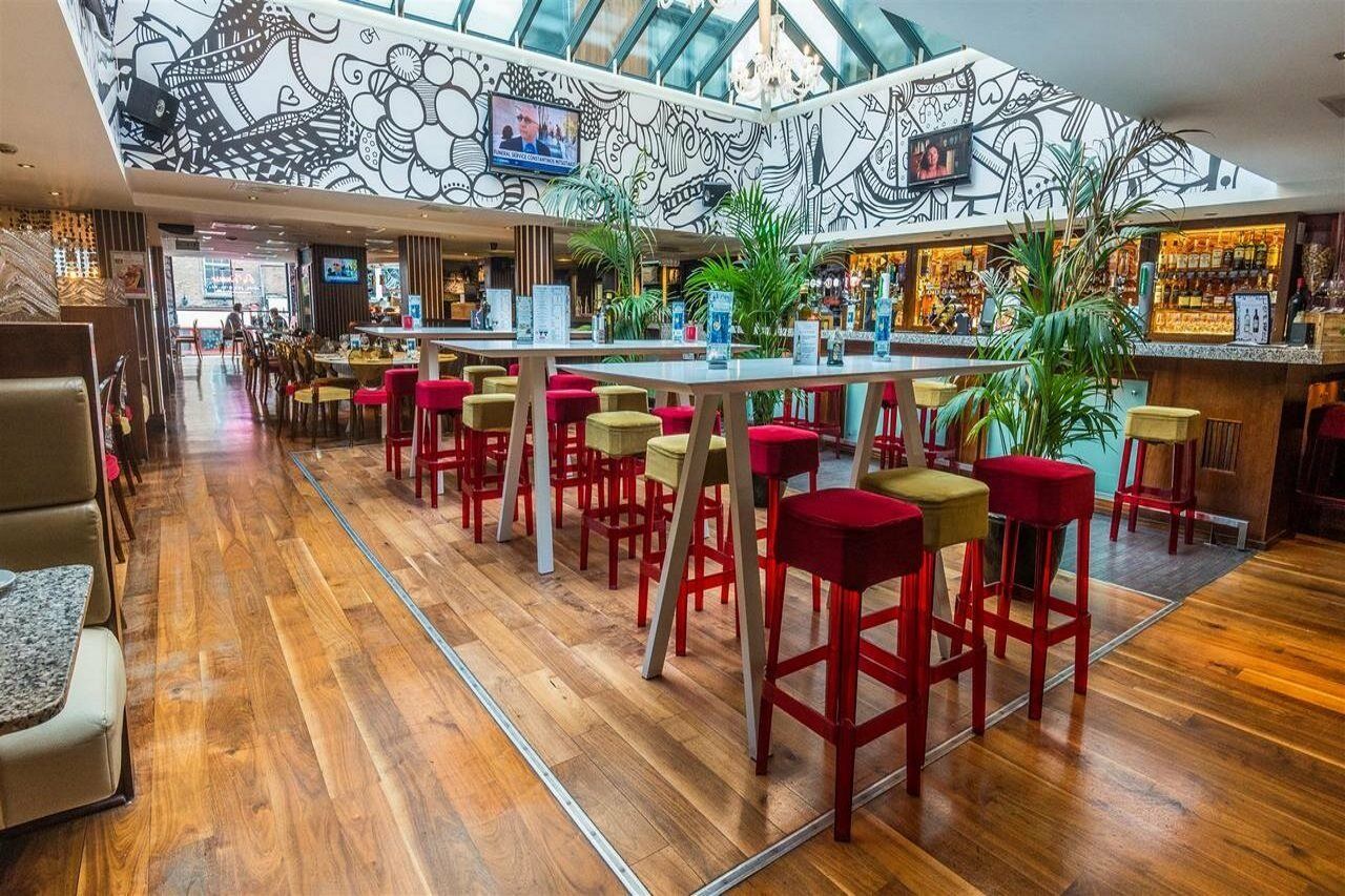 George Limerick Hotel Екстериор снимка